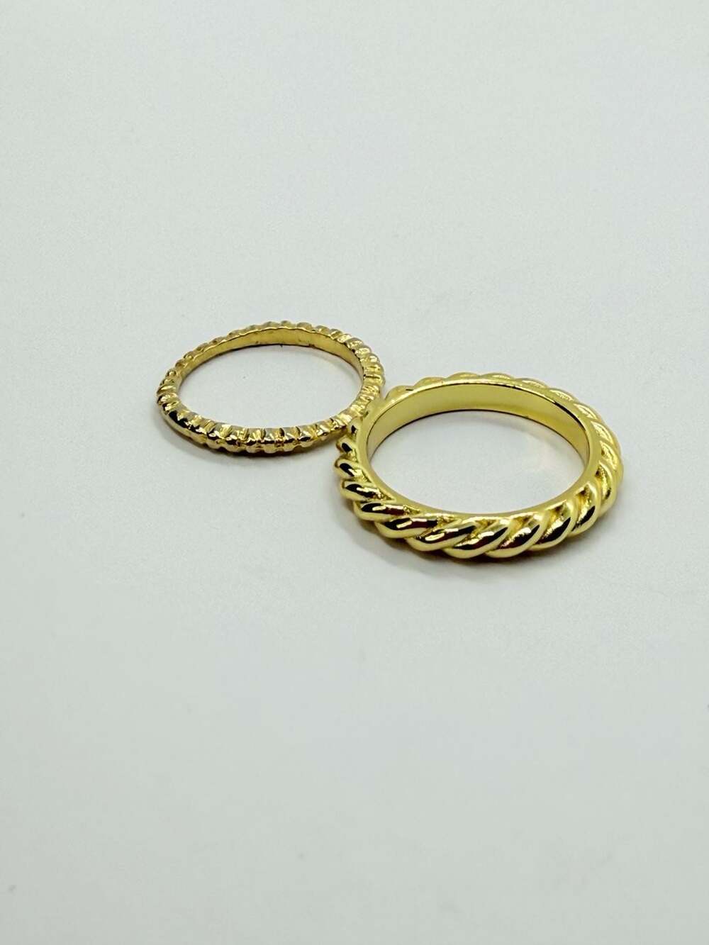 Unbranded Stackable Gold Tone Rings - Picture 5 of 6